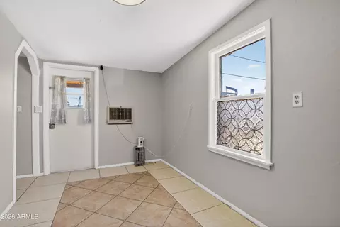 Entry Way - 931 S Drew St, Mesa, AZ 85210 photo 10 of 10