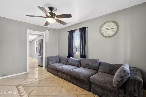 Entry Way - 931 S Drew St, Mesa, AZ 85210 photo 5 of 10