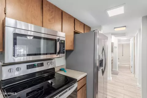 Kitchen - 3033 E Devonshire Ave #3029, Phoenix, AZ 85016 photo 3 of 3