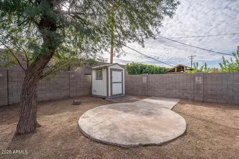 Exterior - 4653 E Almeria Rd, Phoenix, AZ 85008 photo 9 of 12