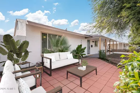 Exterior - 4653 E Almeria Rd, Phoenix, AZ 85008 photo 11 of 12