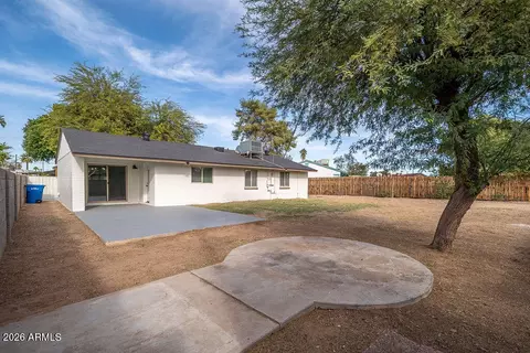 Exterior - 4653 E Almeria Rd, Phoenix, AZ 85008 photo 5 of 12