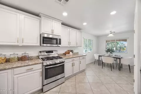 Kitchen - 2159 E Stacey Rd, Gilbert, AZ 85298 photo 2 of 5