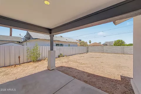 Exterior - 1110 E Pierce St, Phoenix, AZ 85006 photo 3 of 4
