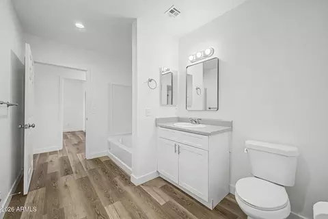 Entry Way - 1110 E Pierce St, Phoenix, AZ 85006 photo 2 of 3