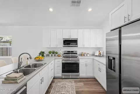 Kitchen - 1110 E Pierce St, Phoenix, AZ 85006 photo 1 of 3