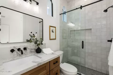 Bath - 4108 E Lafayette Ave, Gilbert, AZ 85298 photo 2 of 7