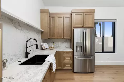 Kitchen - 4108 E Lafayette Ave, Gilbert, AZ 85298 photo 7 of 9