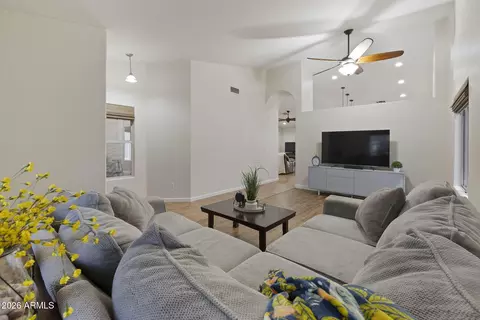 1257 S Palm St, Gilbert, AZ 85296 photo 3