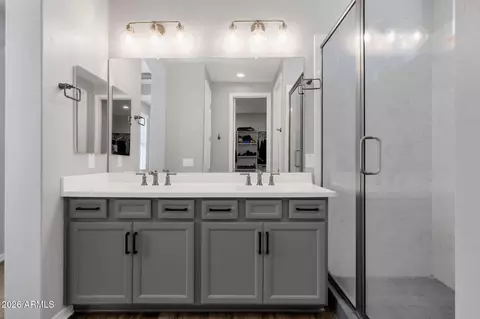 Bath - 4132 E Jones St, Gilbert, AZ 85295 photo 3 of 4