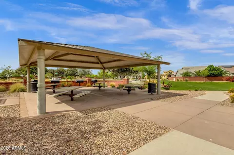 View/Area - 4132 E Jones St, Gilbert, AZ 85295 photo 6 of 7