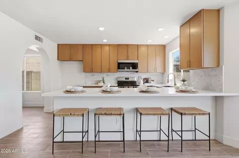 9261 W Hollywood Ave, Peoria, AZ 85345