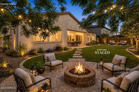 Exterior - 2827 E Muirfield St, Gilbert, AZ 85298 photo 7 of 12