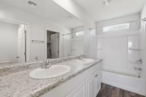 Bath - 5437 W Albeniz Pl, Phoenix, AZ 85043 photo 1 of 3