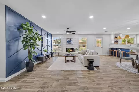 Living - 833 E Le Marche Ave, Phoenix, AZ 85022 photo 2 of 2