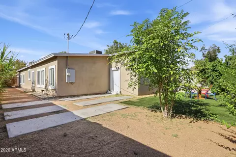 Exterior - 1911 E Harvard St, Phoenix, AZ 85006 photo 1 of 3