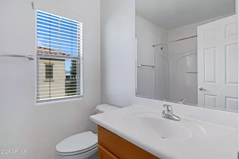Bath - 4774 E Laurel Ct, Gilbert, AZ 85234 photo 2 of 4