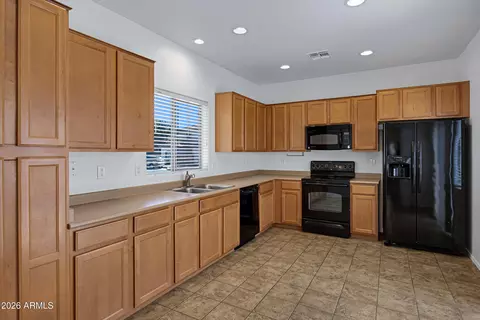 Kitchen - 4774 E Laurel Ct, Gilbert, AZ 85234 photo 1 of 3