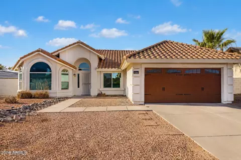 7302 E Clovis Ave, Mesa, AZ 85208