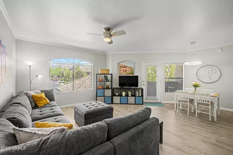 15095 N Thompson Peak Pkwy #2090, Scottsdale, AZ 85260