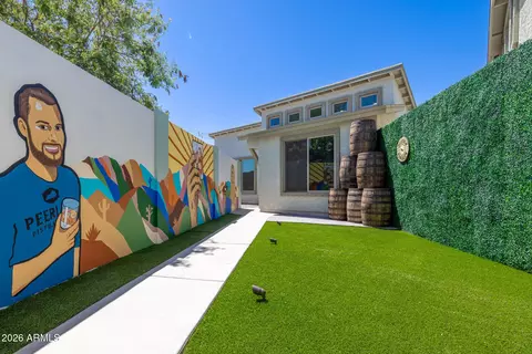 Exterior - 2919 E Monroe St, Phoenix, AZ 85034 photo 2 of 7