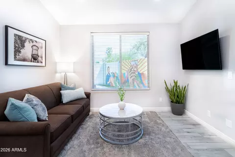 Living - 2919 E Monroe St, Phoenix, AZ 85034 photo 2 of 3