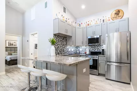 Kitchen - 2919 E Monroe St, Phoenix, AZ 85034 photo 4 of 6