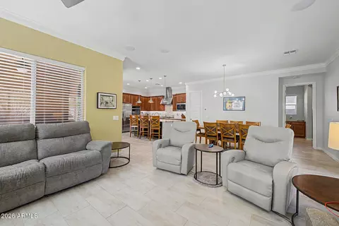 Living - 937 E La Mirada Dr, Phoenix, AZ 85042 photo 2 of 2
