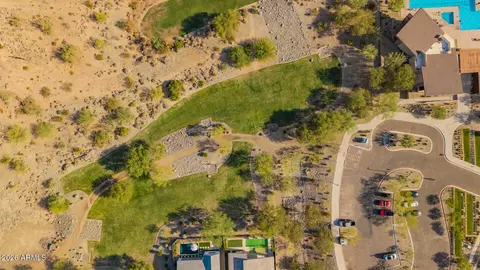 View/Area - 937 E La Mirada Dr, Phoenix, AZ 85042 photo 10 of 18