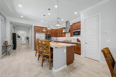 Kitchen - 937 E La Mirada Dr, Phoenix, AZ 85042 photo 1 of 3