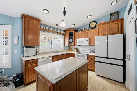 Kitchen - 6643 E Ingram St, Mesa, AZ 85205 photo 4 of 4