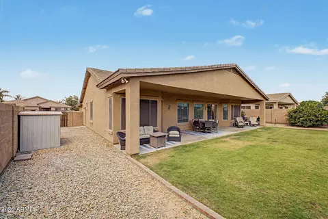 Exterior - 4061 E Del Rio St, Gilbert, AZ 85295 photo 3 of 6
