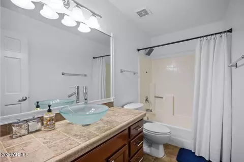 Bath - 4402 E Vista Dr, Phoenix, AZ 85032 photo 1 of 4