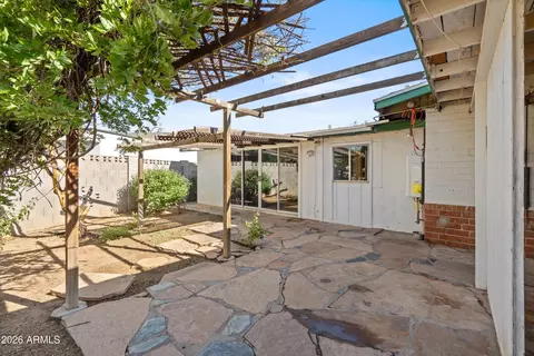 Exterior - 1130 E Colter St, Phoenix, AZ 85014 photo 6 of 7