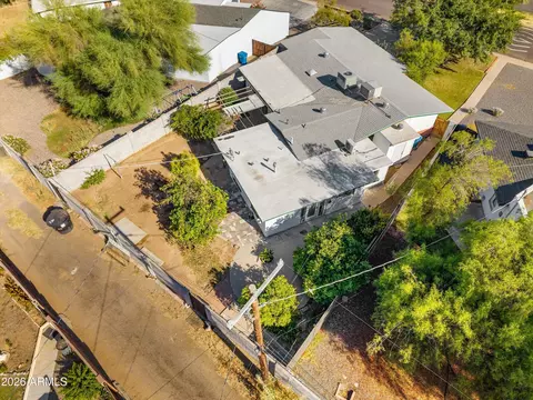 View/Area - 1130 E Colter St, Phoenix, AZ 85014 photo 3 of 4
