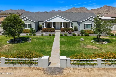 32480 N Royce Rd, San Tan Valley, AZ 85142