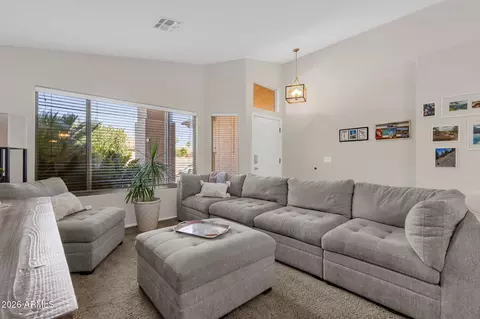 Living - 672 N Bridlegate Dr, Gilbert, AZ 85234 photo 2 of 4