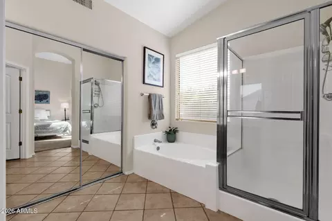 Bath - 672 N Bridlegate Dr, Gilbert, AZ 85234 photo 2 of 4