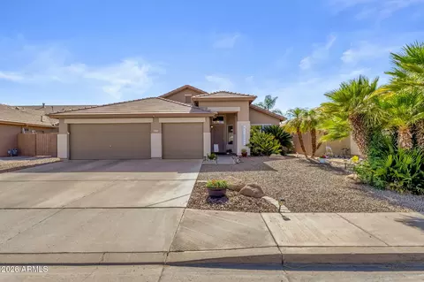 Exterior - 672 N Bridlegate Dr, Gilbert, AZ 85234 photo 1 of 10