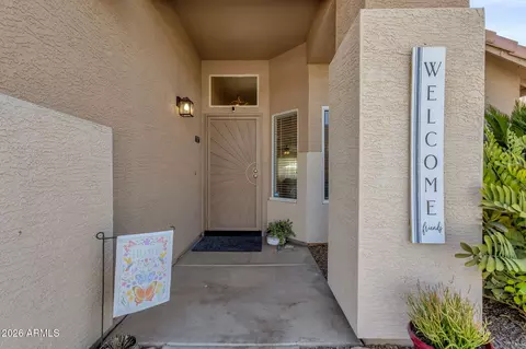 Exterior - 672 N Bridlegate Dr, Gilbert, AZ 85234 photo 4 of 10