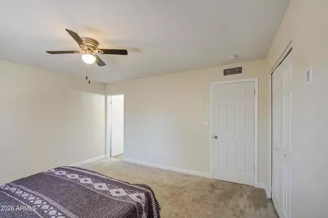 Bedroom - 401 E Pecan Rd, Phoenix, AZ 85040 photo 1 of 3
