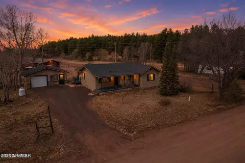 552 Rim Dr, Pinedale, AZ 85934