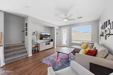7413 S 19th St, Phoenix, AZ 85042