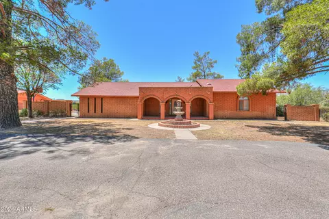 34200 S Reynolds Rd, Black Canyon City, AZ 85324