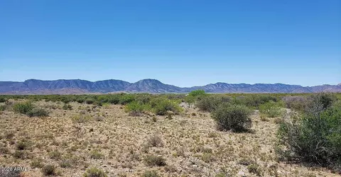 4 S Sherwood Rd #5, Pearce, AZ 85625