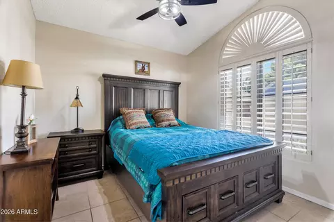 Bedroom - 911 E Annette Dr, Phoenix, AZ 85022 photo 3 of 5