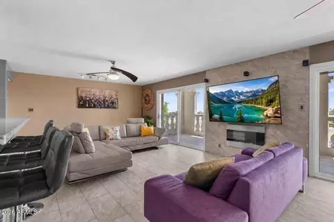 7940 E Camelback Rd #411, Scottsdale, AZ 85251