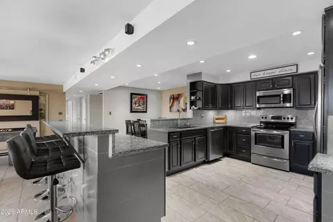 7940 E Camelback Rd #411, Scottsdale, AZ 85251
