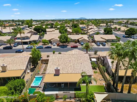 View/Area - 5236 E Hobart St, Mesa, AZ 85205 photo 2 of 4
