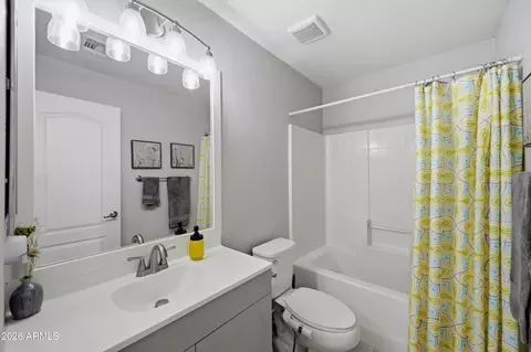 Bath - 3840 E Wyatt Way, Gilbert, AZ 85297 photo 1 of 3